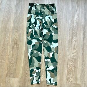 Aerie OFFLINE Green Real Me High-Rise 7/8 Camo/ Jungle Leggings